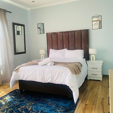 Airport Imperial Guest House Kempton Park Bagian luar foto