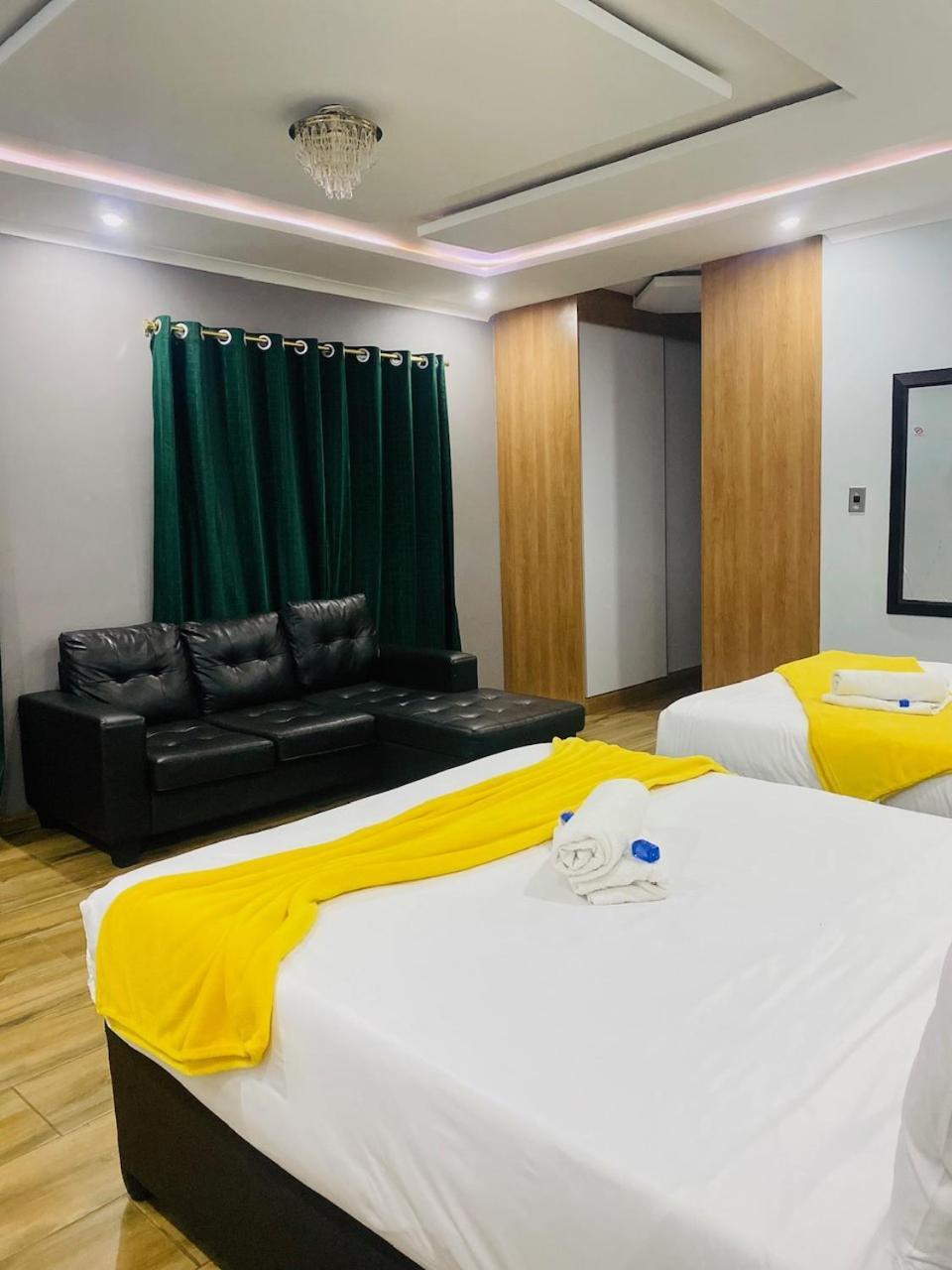 Airport Imperial Guest House Kempton Park Bagian luar foto