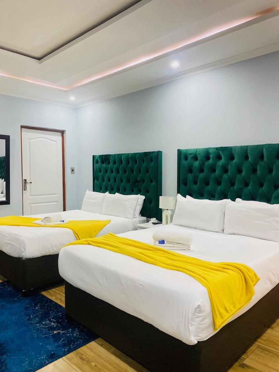 Airport Imperial Guest House Kempton Park Bagian luar foto