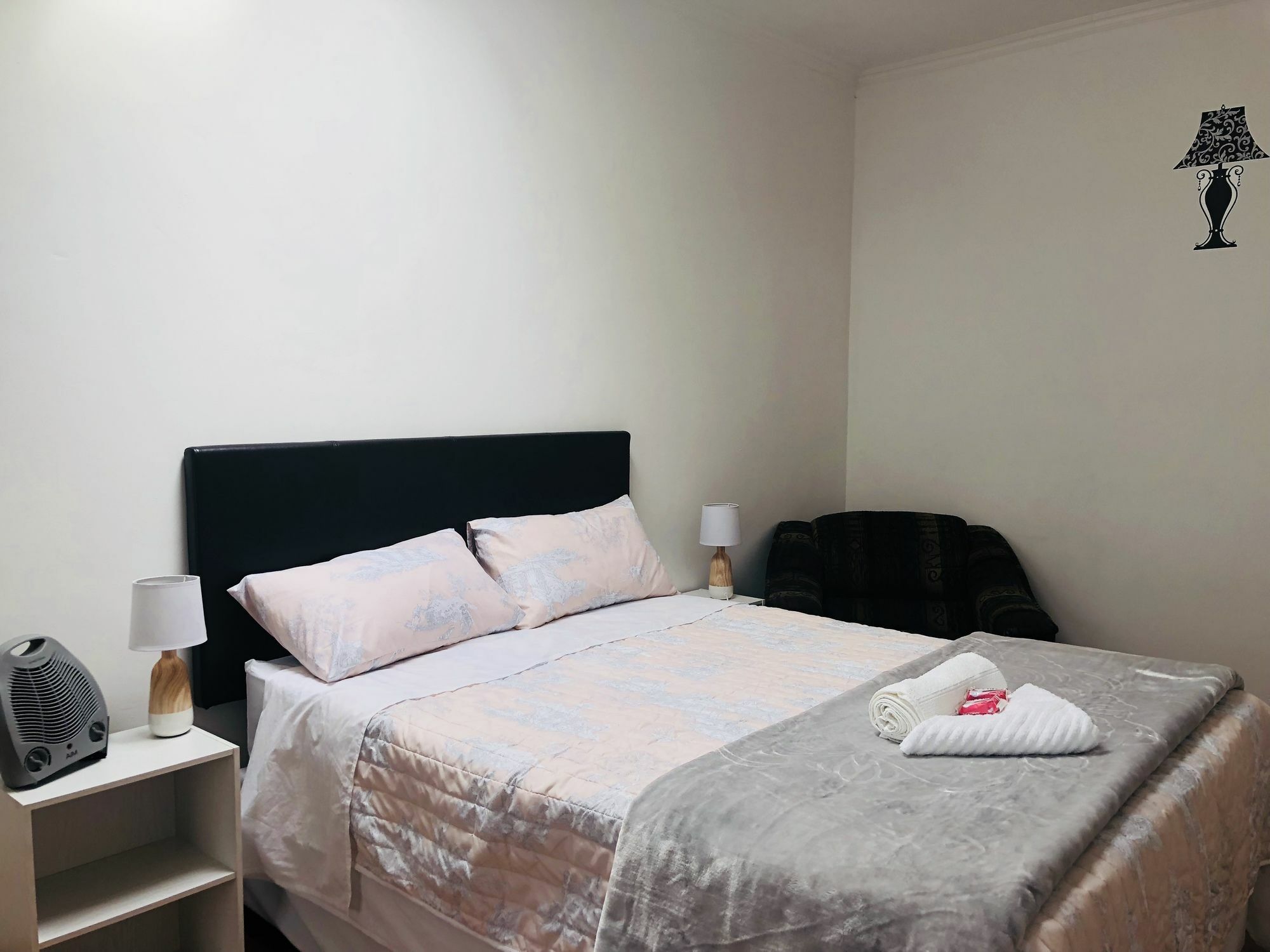 Airport Imperial Guest House Kempton Park Bagian luar foto