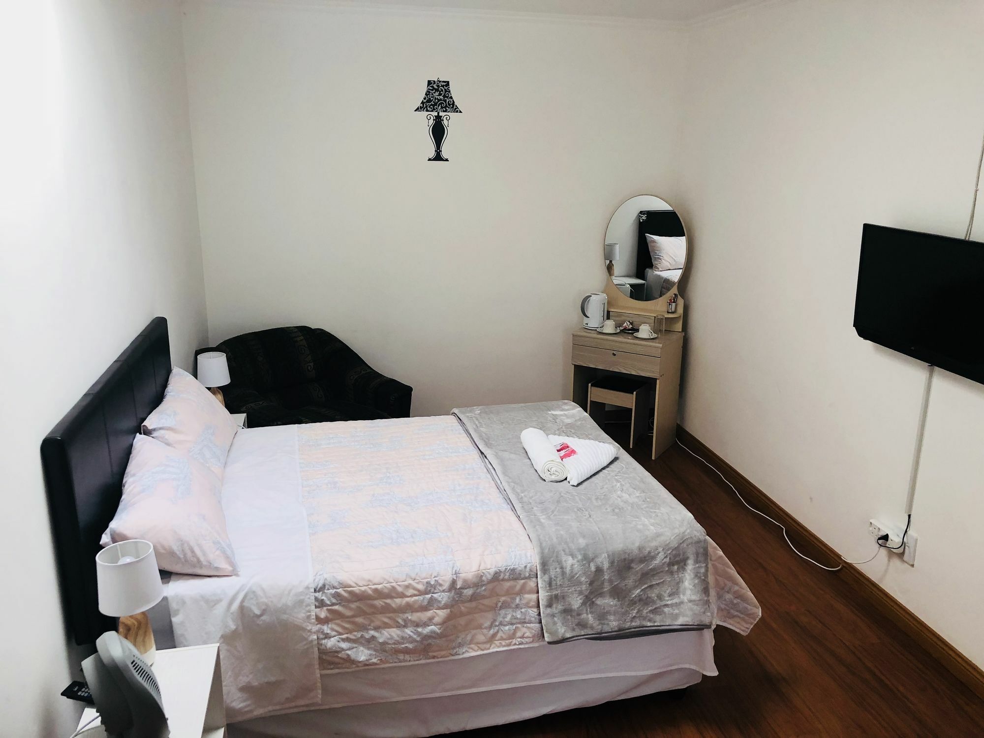 Airport Imperial Guest House Kempton Park Bagian luar foto